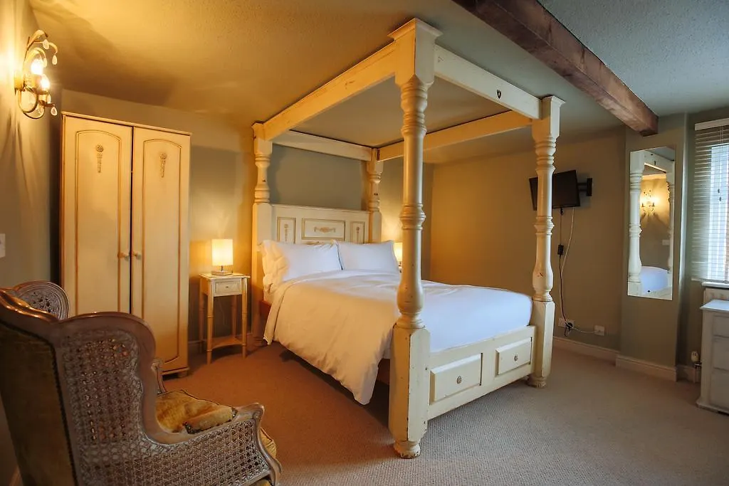 서스크 Fantinos B&B