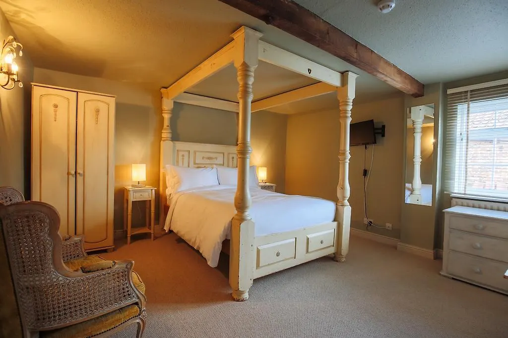 서스크 Fantinos B&B 3*,