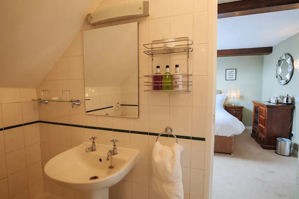 ***  서스크 Fantinos B&B 영국