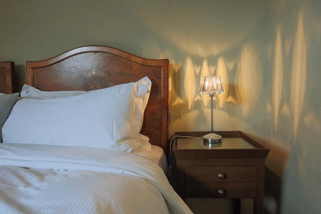 서스크 Fantinos B&B