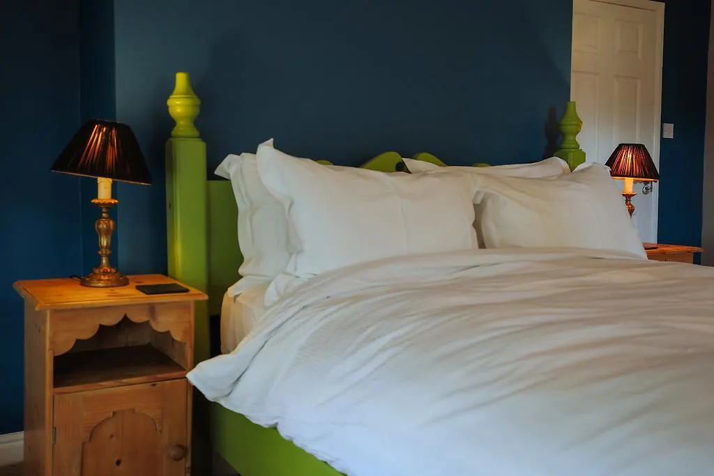 서스크 Fantinos B&B 영국