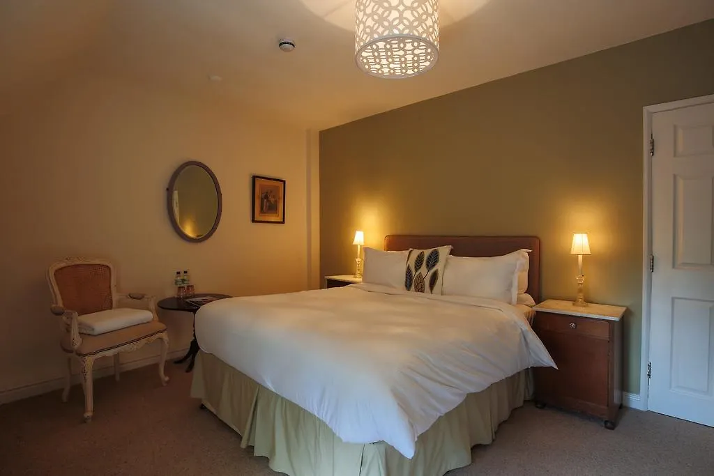 서스크 Fantinos B&B 3*,