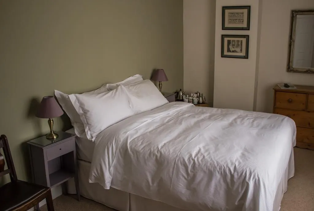 서스크 Fantinos B&B